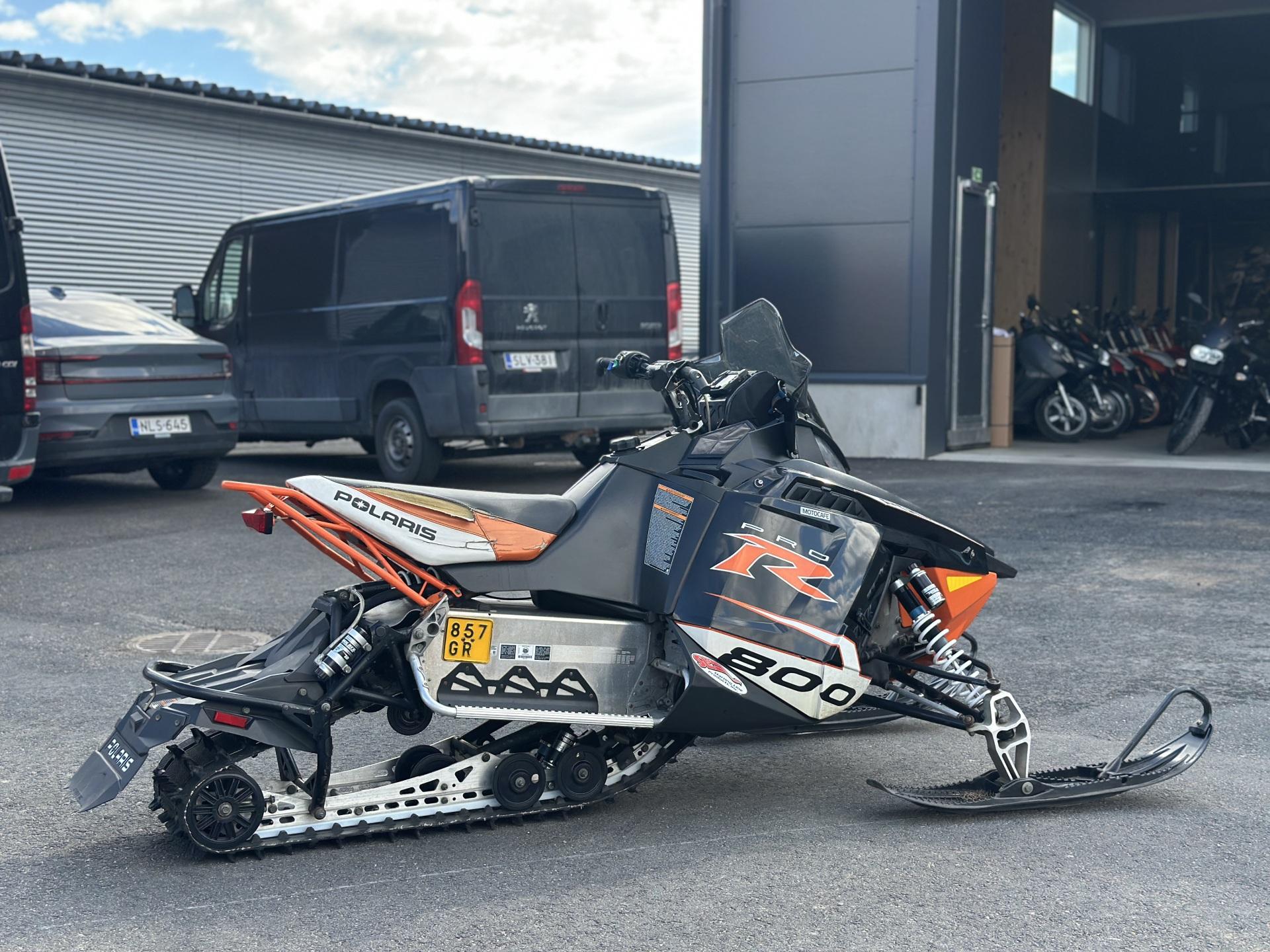 Polaris 800 Rush 2012