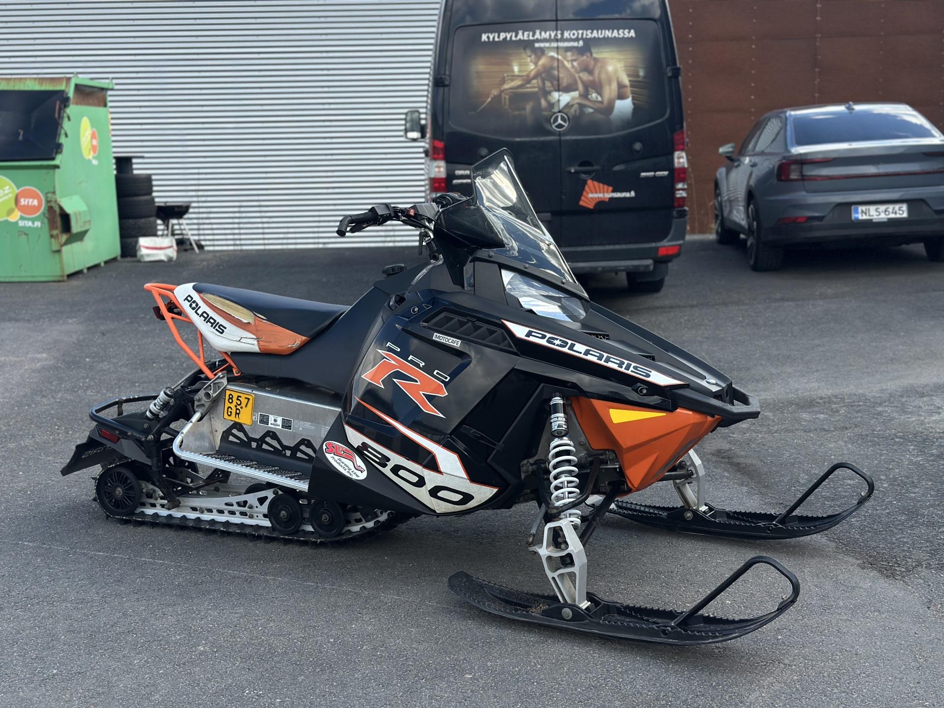 Polaris 800 Rush 2012