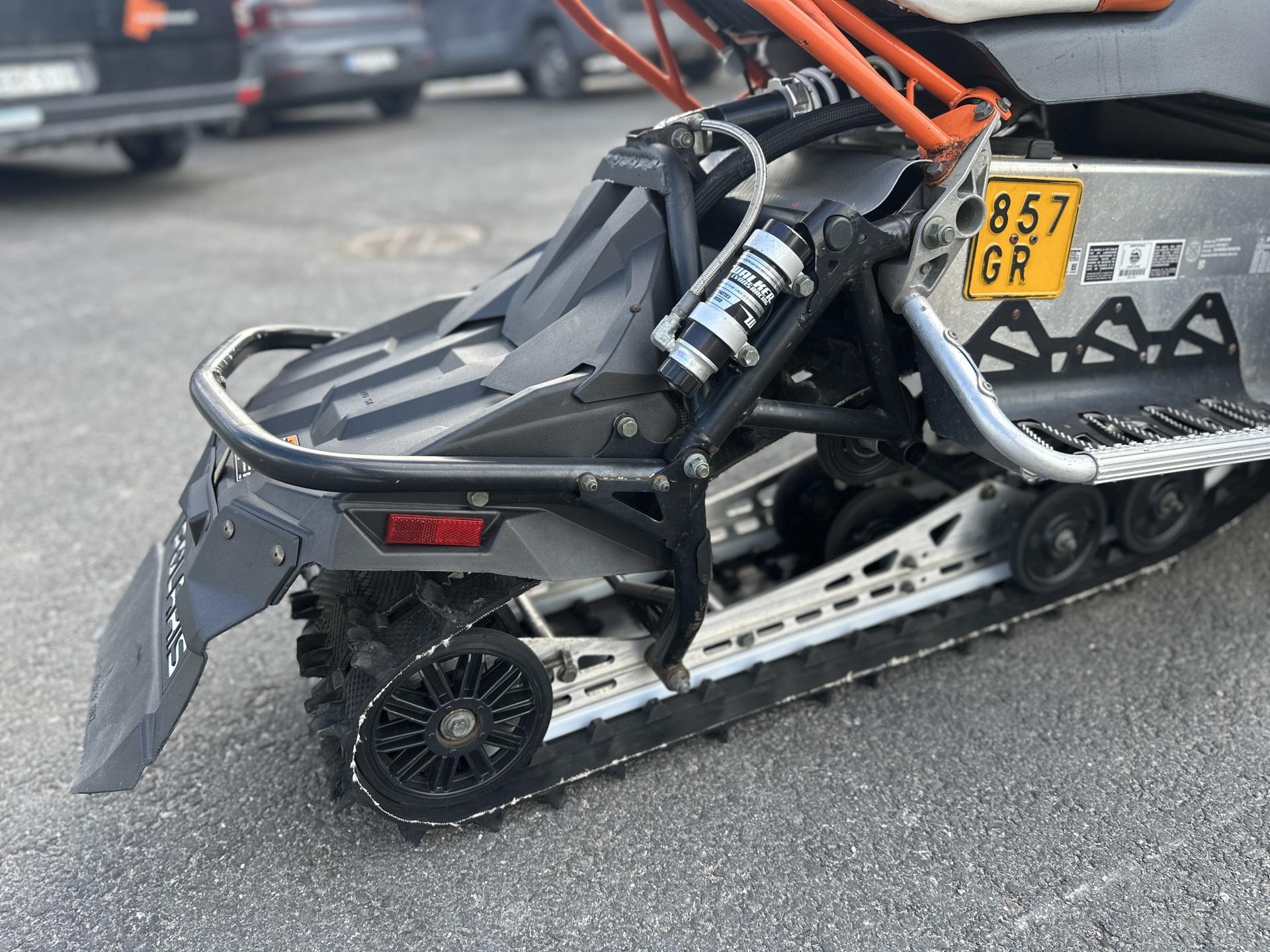 Polaris 800 Rush 2012