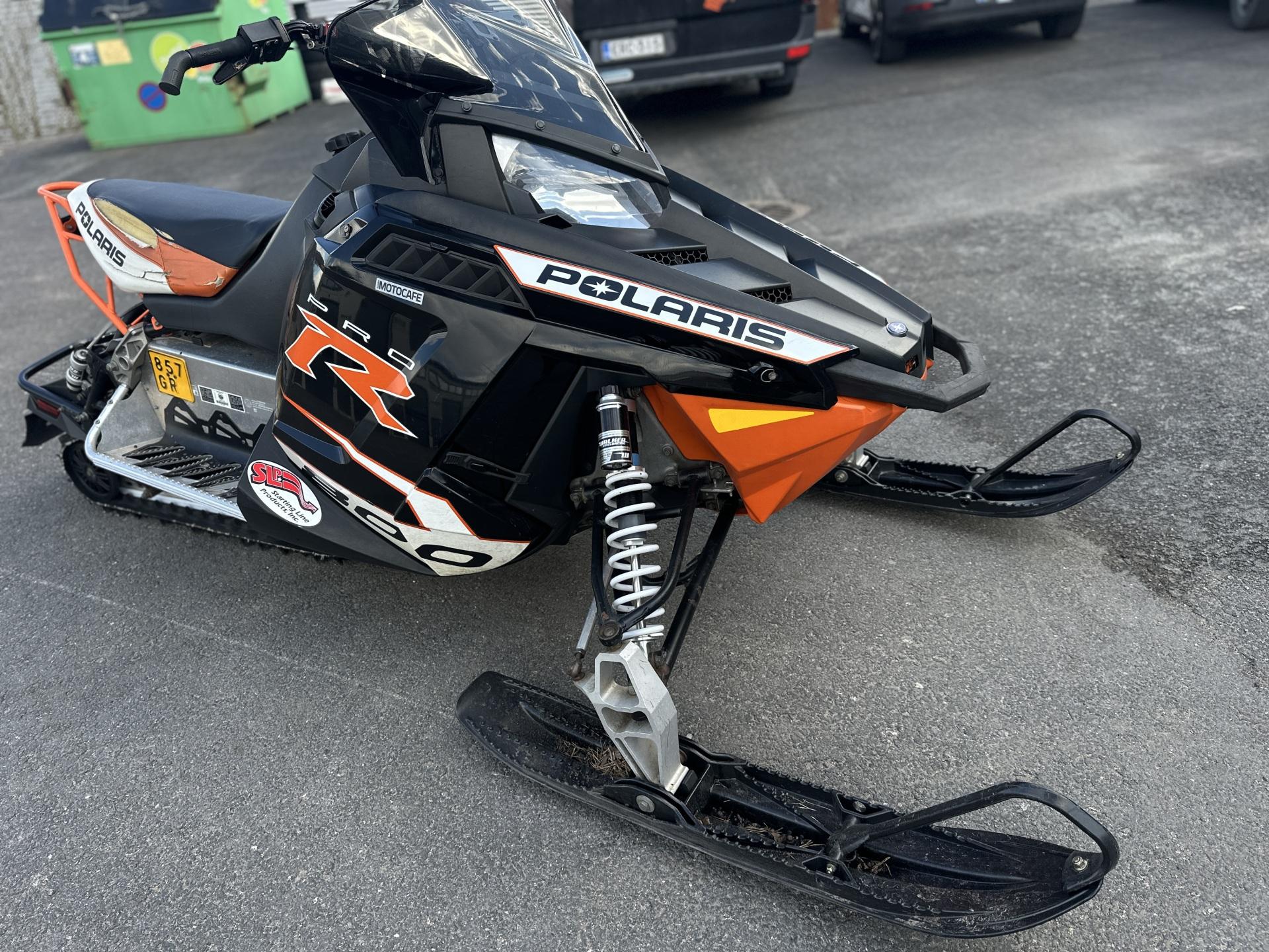 Polaris 800 Rush 2012