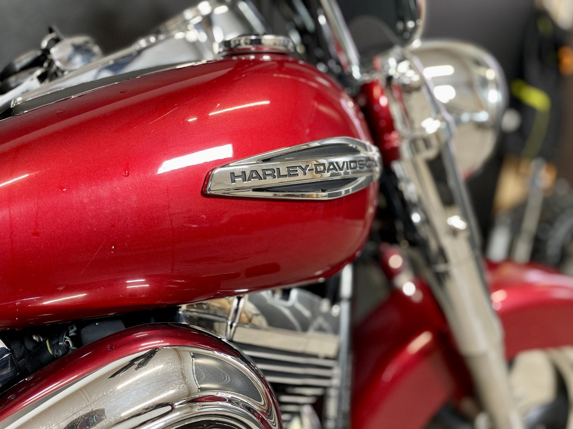 Harley-Davidson Dyna FLD Switchback 2012