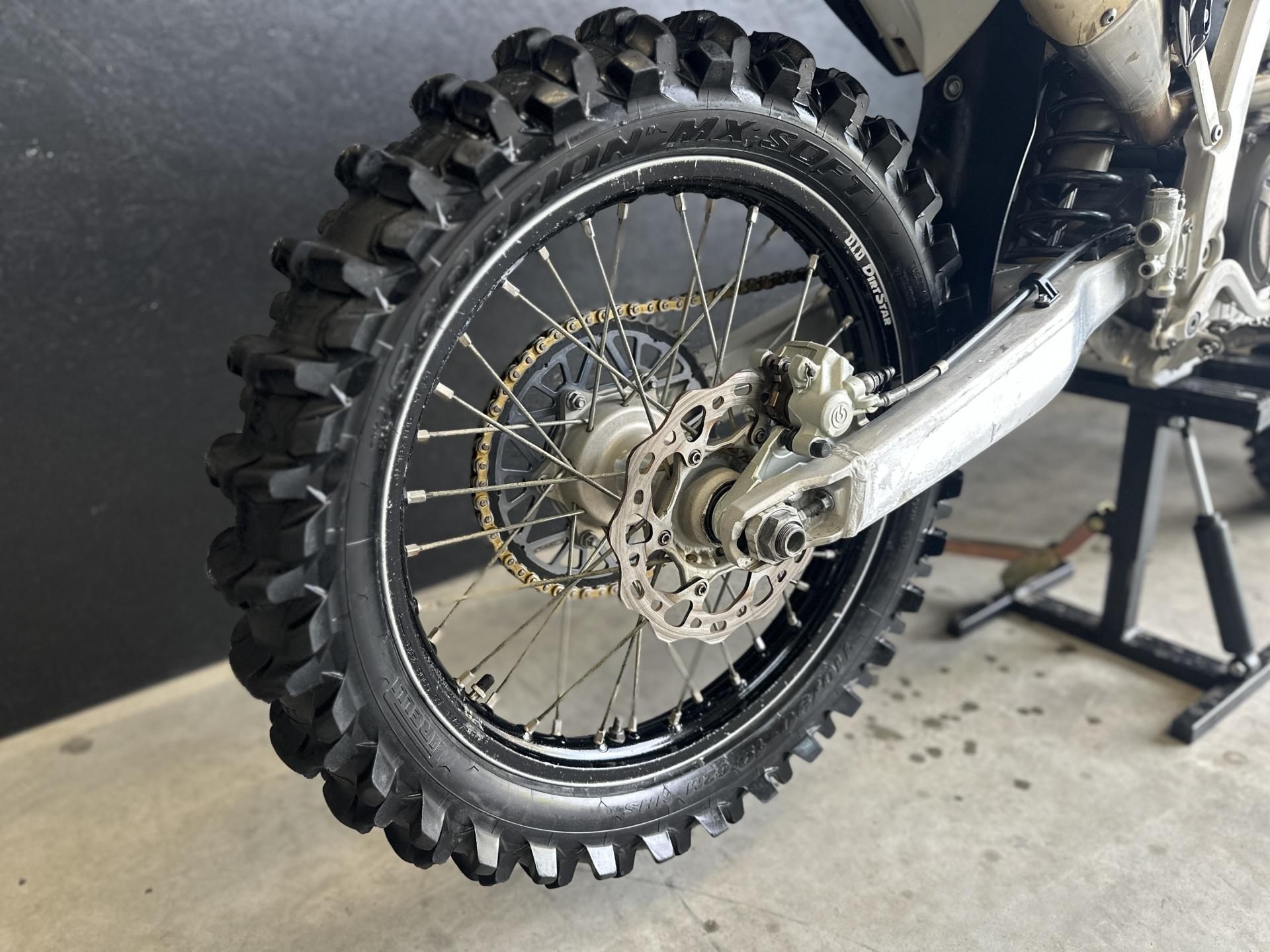 Triumph TF 250 X 2024