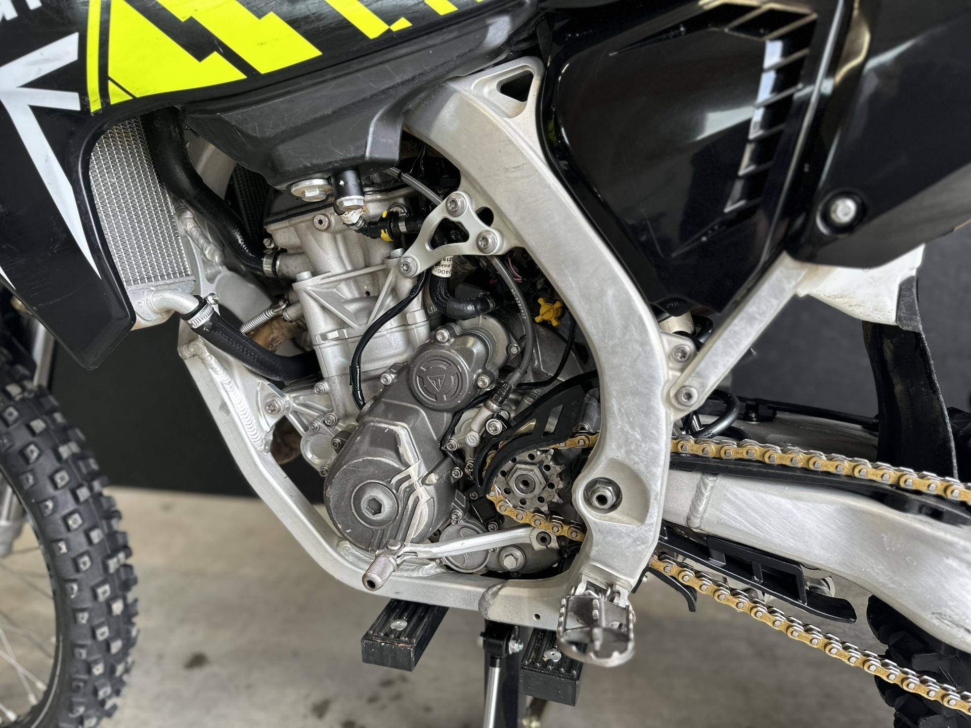 Triumph TF 250 X 2024