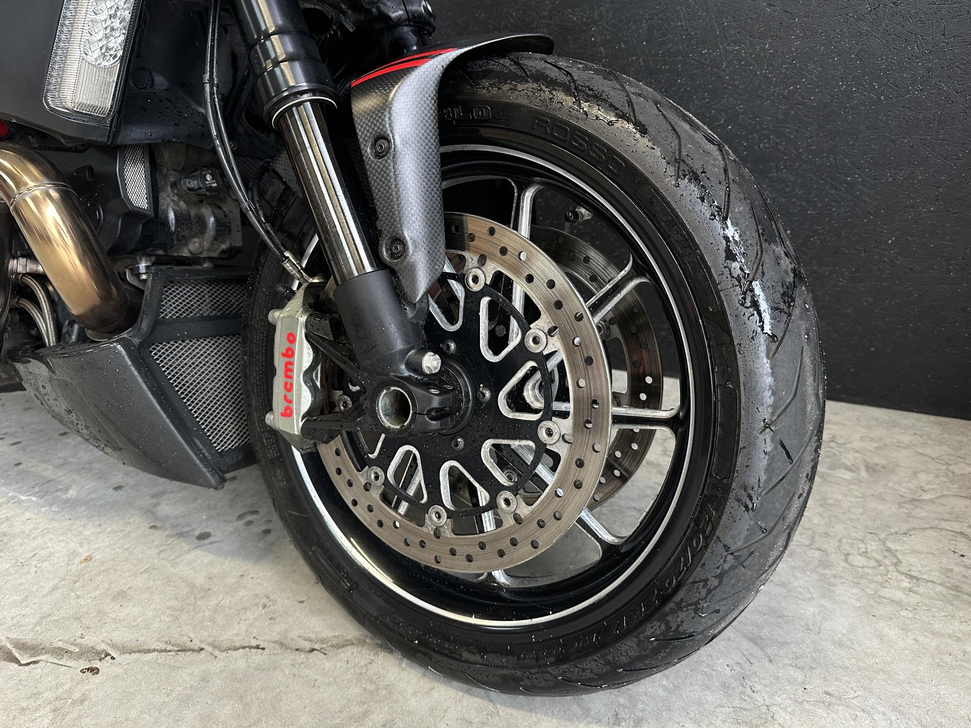 Ducati Diavel 1200 2011