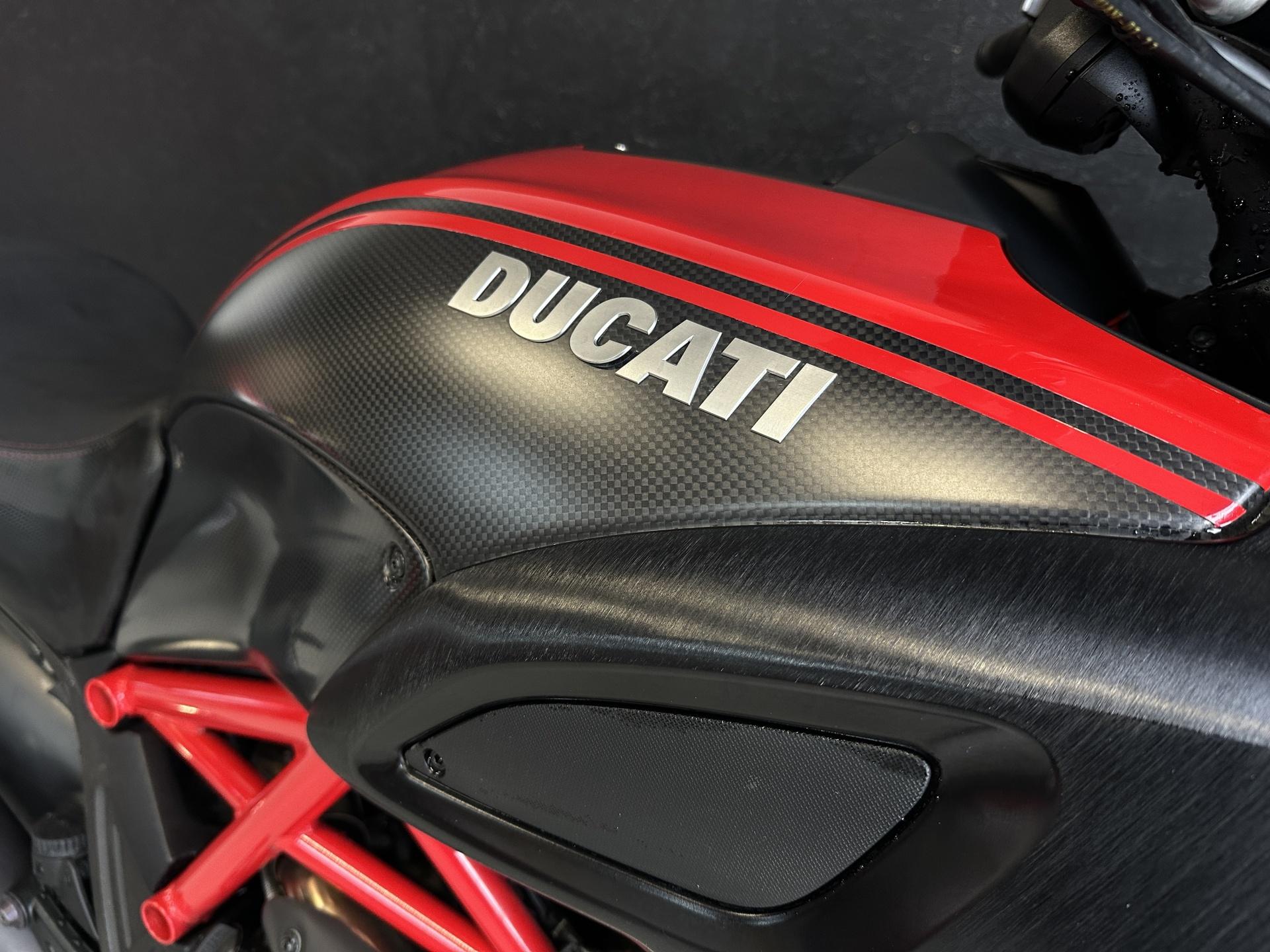Ducati Diavel 1200 2011