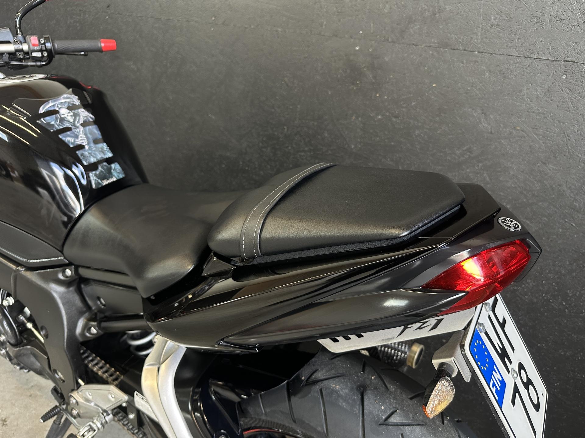 Yamaha FZ1-N 2007